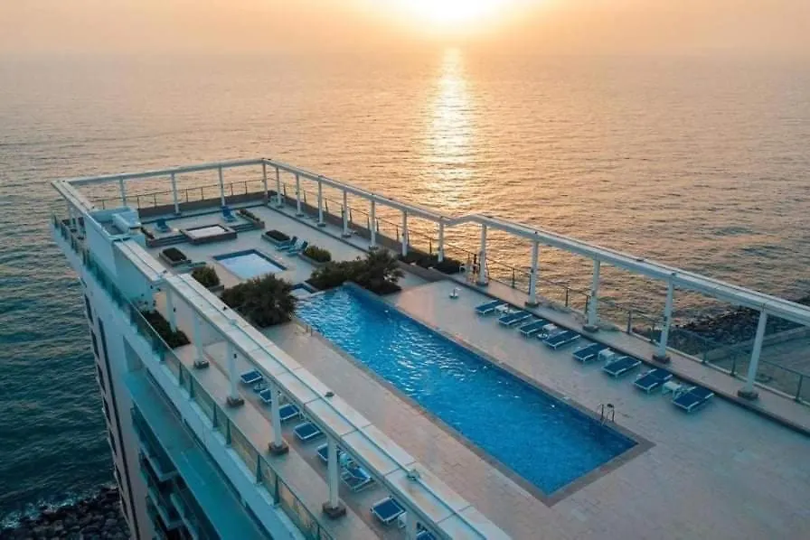 Gorgeous Beachfront Studio Ras al-Khaimah Apartment