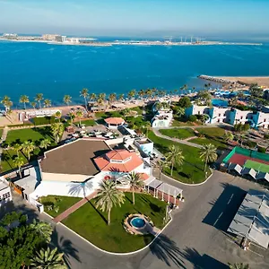 4* Resort Bm